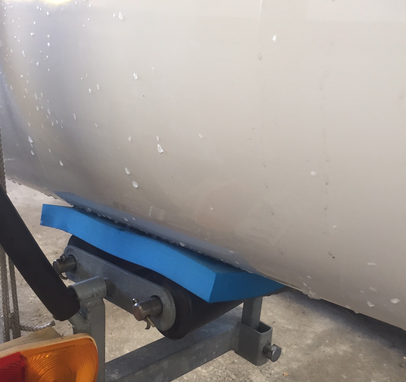 EVA Foam for Between boat and trailer rollers Catcovers